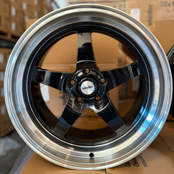 KR2 Gloss Black/Machined Lip