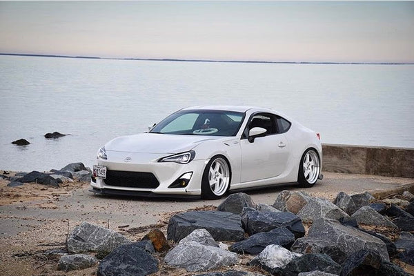 KR1 White Machined Lip