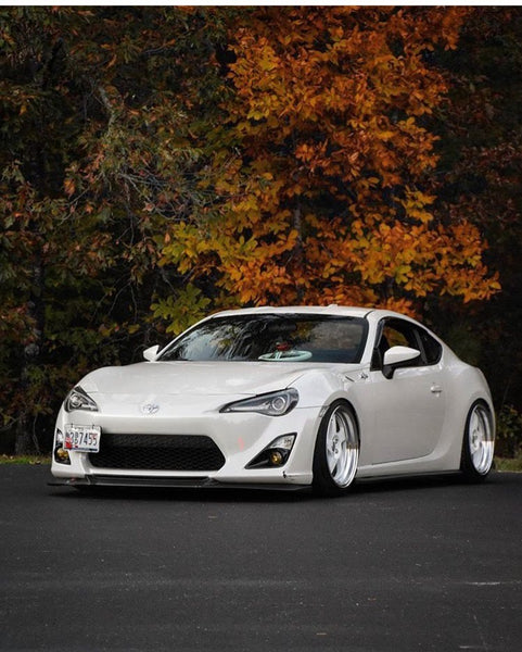 KR1 White Machined Lip